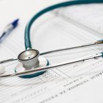 How to choose a plan to insure yourself against critical illnesses